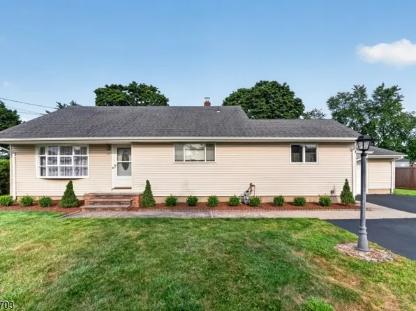 10 Frances Rd, Lincoln Park Boro, NJ 07035