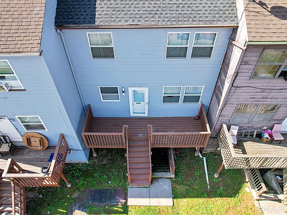 3rd image of 358 Wethersfield Avenue
