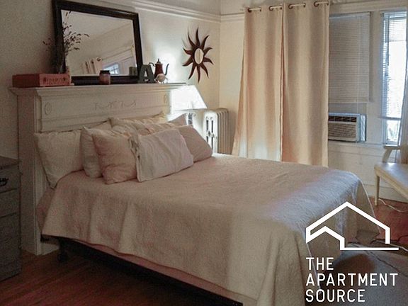 3rd image of 634.5 W Arlington Pl #31
