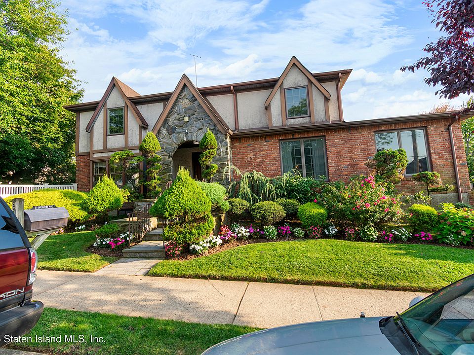 2nd image of 5 Birchard Ave