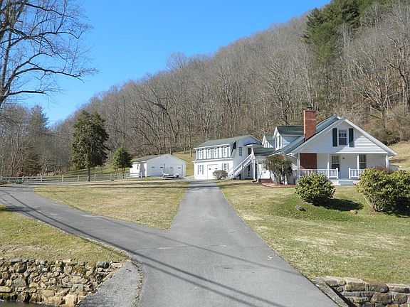 3rd image of 1274 Matson Dr
