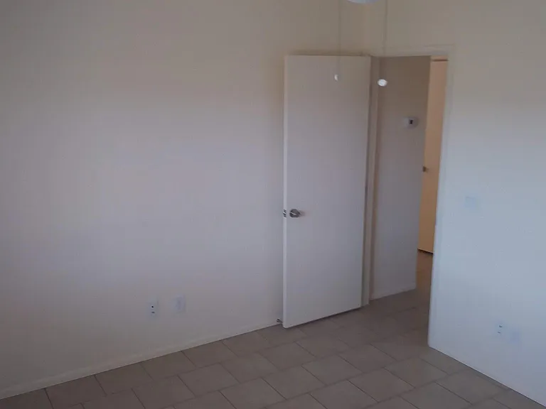 354 W Hollamon St #D — Photo 15