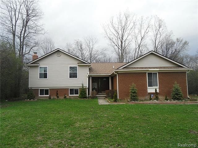 1st image of 24012 Susan Dr