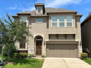 13216 Green Hills Dr, Houston, TX 77077