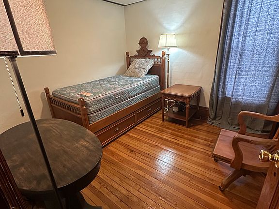 5th image of 165 Cazenovia St APT 2
