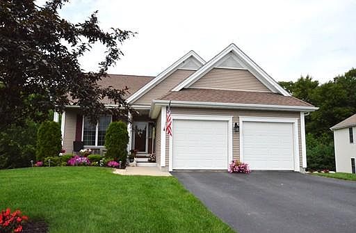 1st image of 43 Cambridge Cir #43