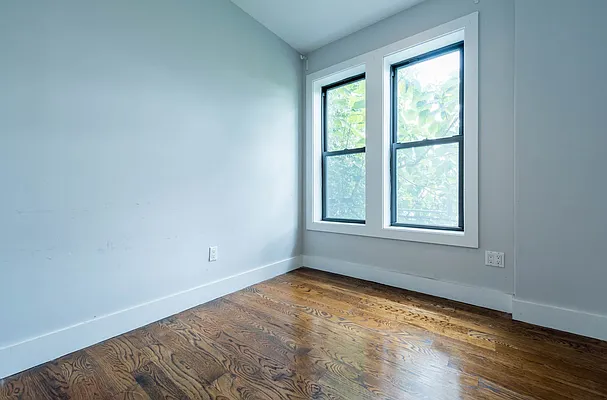 Rented by Nooklyn NYC LLC | media 20
