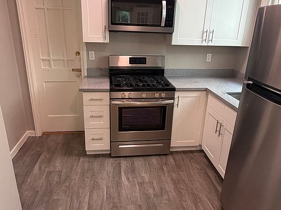 5th image of 2140 Fell St APT 103
