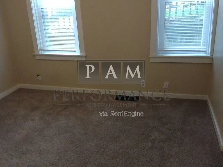 1521 N Jefferson St — Photo 7