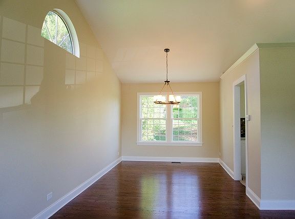 3rd image of 1181 Virginia Ct