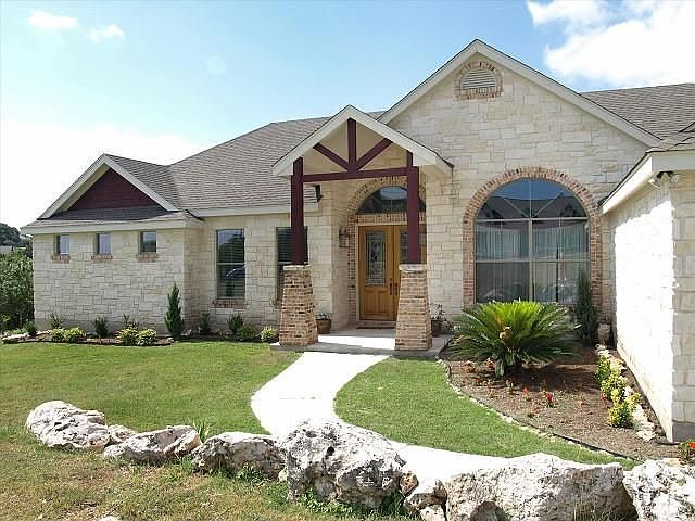2nd image of 207 Cassidy Ct