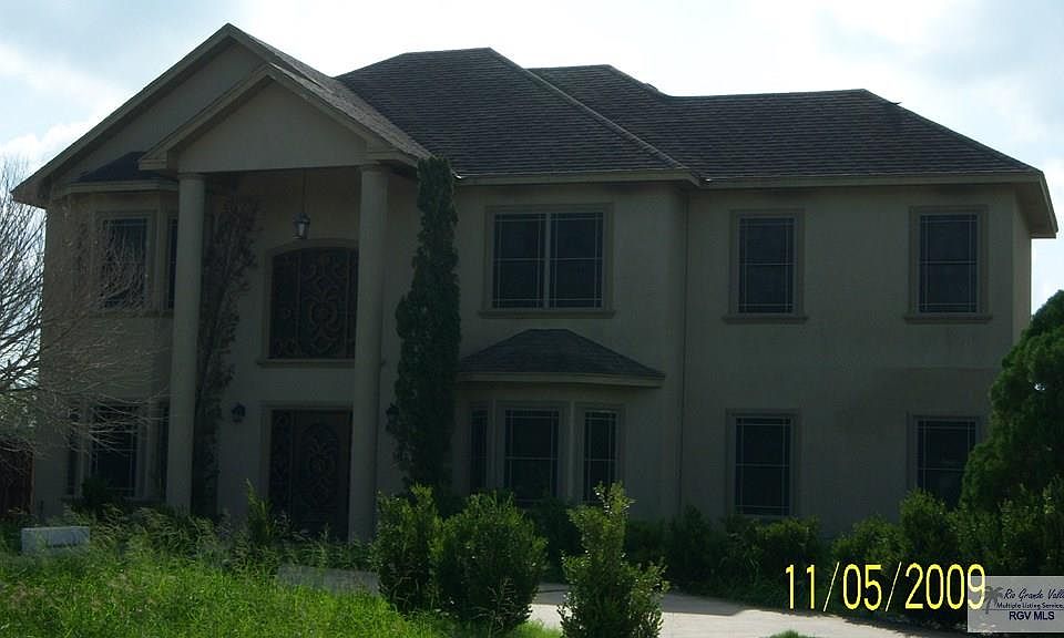 2nd image of 7150 Calles St
