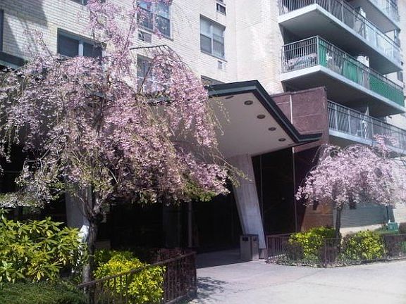 3rd image of 601 Surf Ave APT 17P