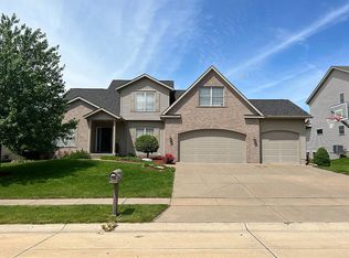 4908 Eagle Ct, Davenport, IA