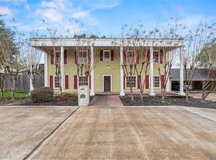 1106 Avenue O, Huntsville, TX 77340