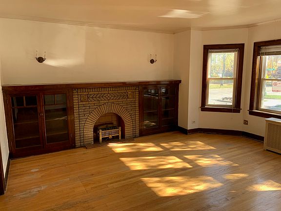 3rd image of 4202 W Cullom Ave #1
