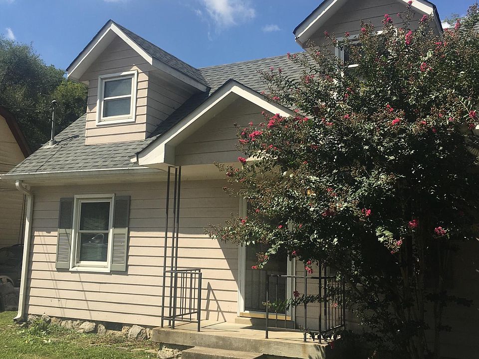 1st image of 3143 E Lake Dr