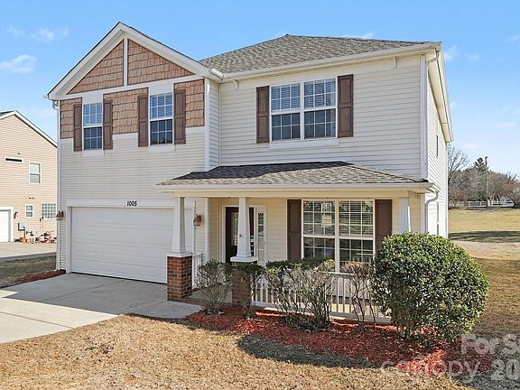2nd image of 1005 Theodore Ln