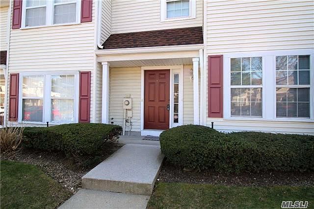 1st image of 5 Stratford Cir