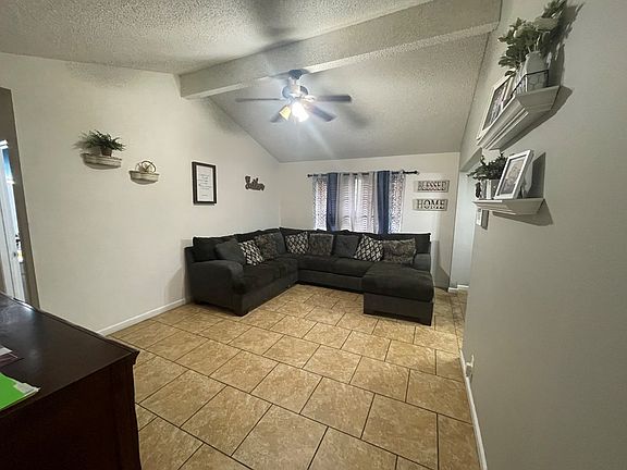 3rd image of 3019 N Galahad Ave