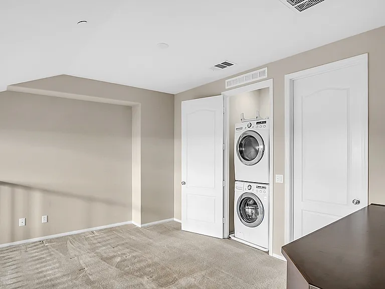 1870 Gladys Ave #107 — Photo 7