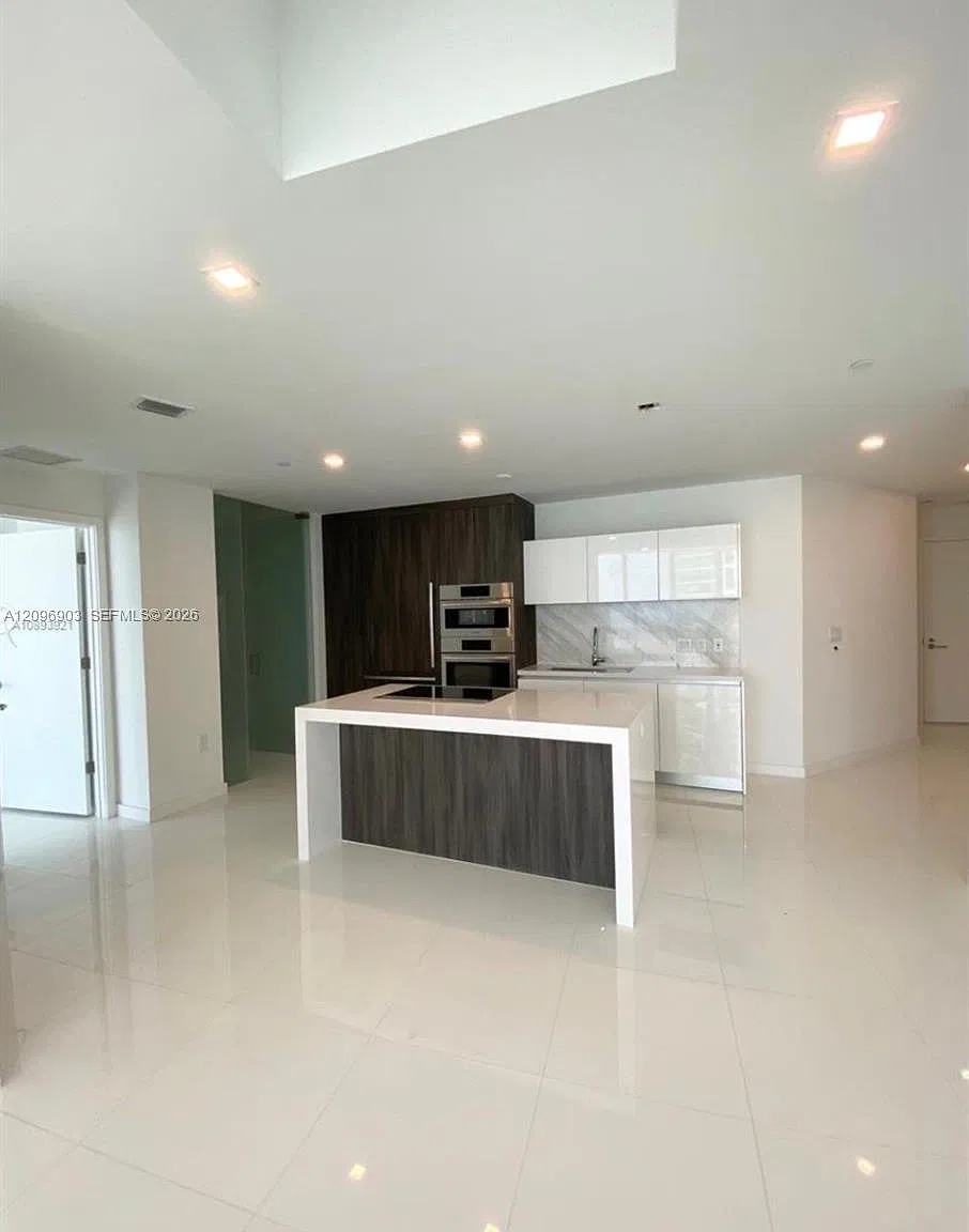 Paramount Miami Worldcent — Photo 3