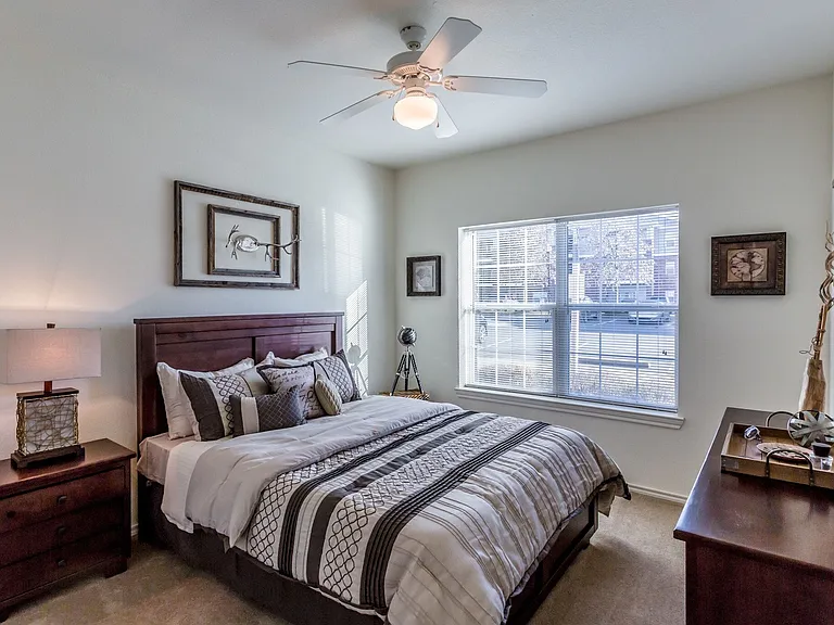 Foothills Apartments — Photo 29