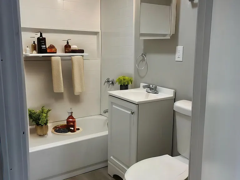 2610 E 23rd St #1 — Photo 9