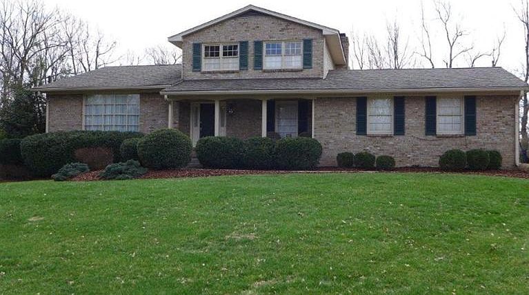 1st image of 1589 Wellesley Dr
