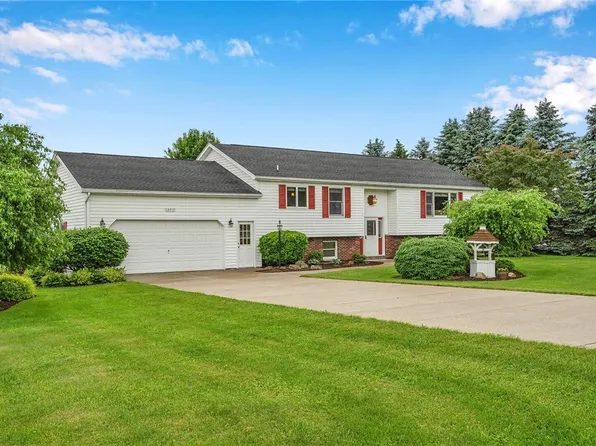 12517 W Schutt Rd, Sardinia, NY 14134