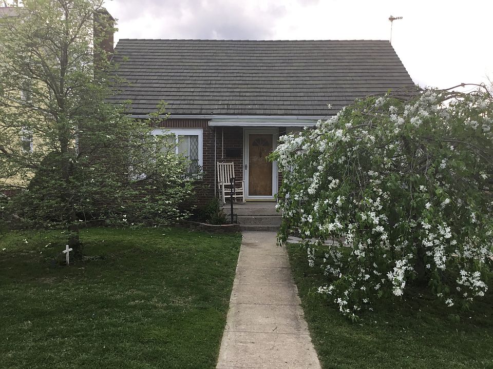 1st image of 113 N Maple Hts