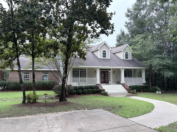 2913 Holden Dr, Vancleave, MS 39565