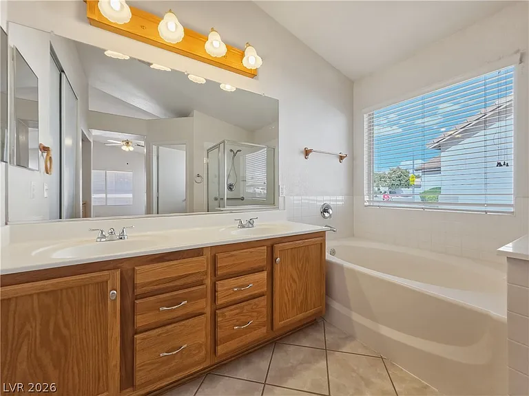 1037 Blue Lantern Dr — Photo 30