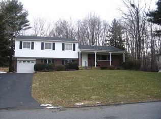 371 Remsen Ave, Monsey, NY 10952