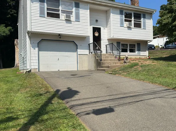 34 McKenzie Avenue, Meriden, CT 06451