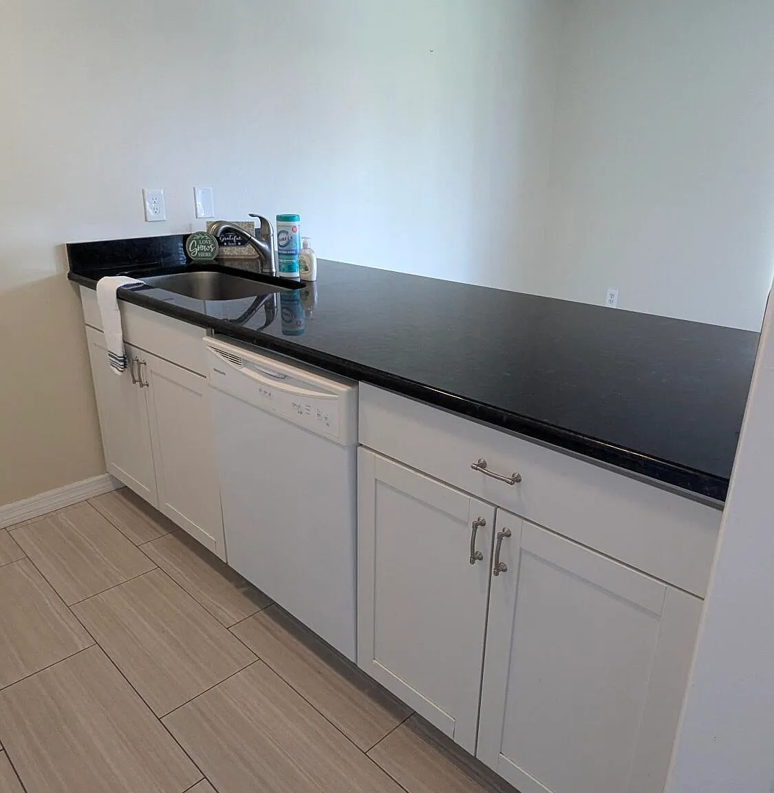 1 bed, 1.0 bath, 792 sqft, $1,350 — Photo 4
