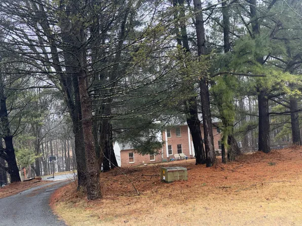 3687 Southglenn Dr, Reisterstown, MD 21136