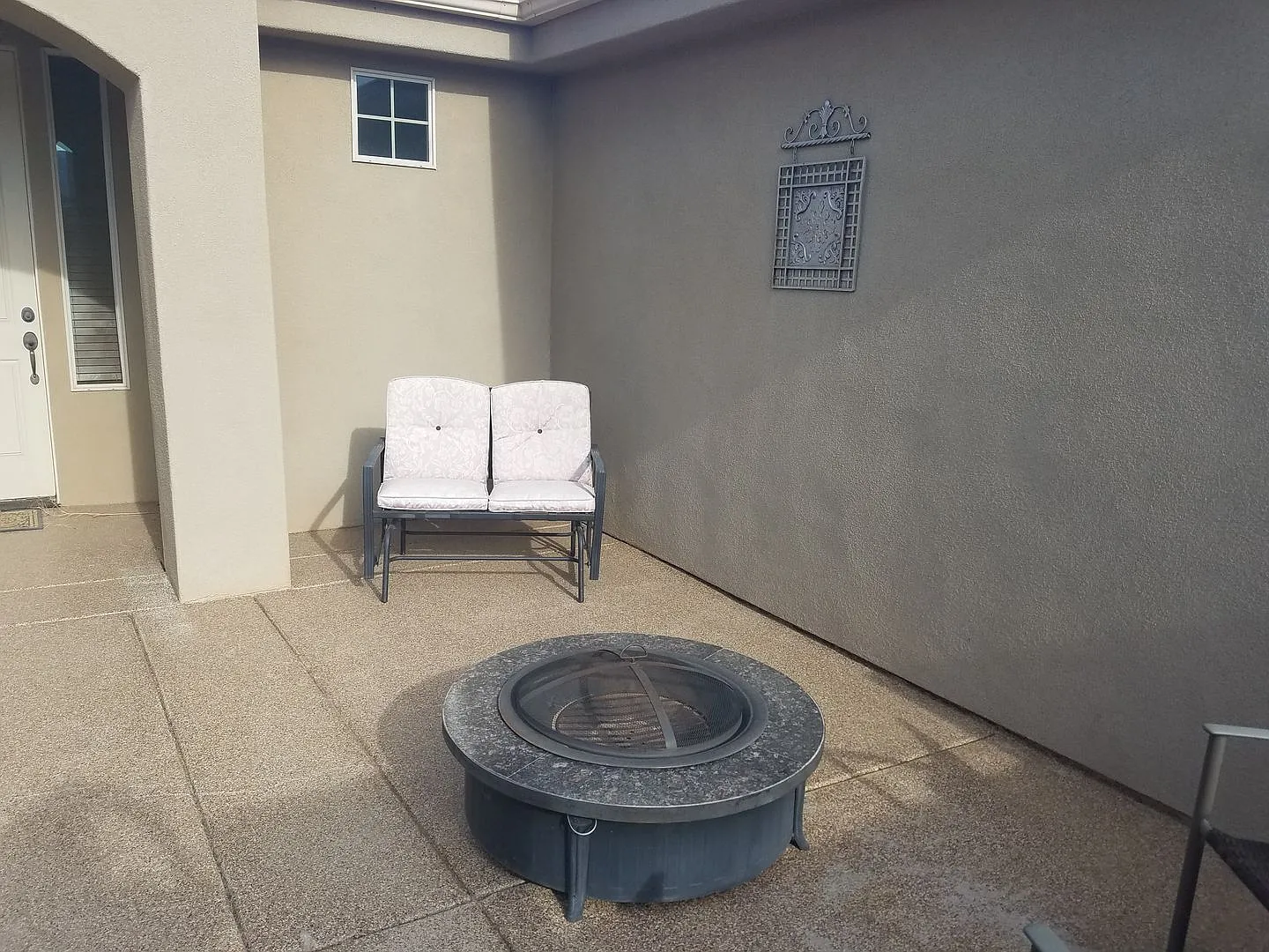 Retire homeowner looking for roomate — Photo 3