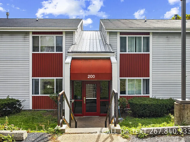 500 College Park Dr — Photo 28