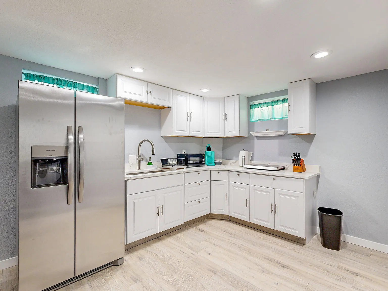 2 bed, 800 sqft, $1,450 — Photo 1