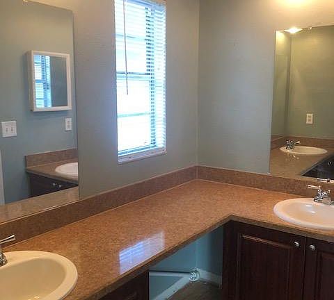 5th image of 12710 Trowbridge Ln