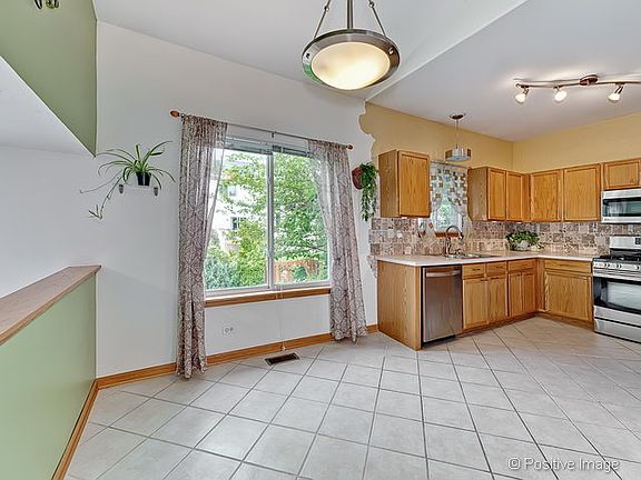 5th image of 1544 Stevens Ct