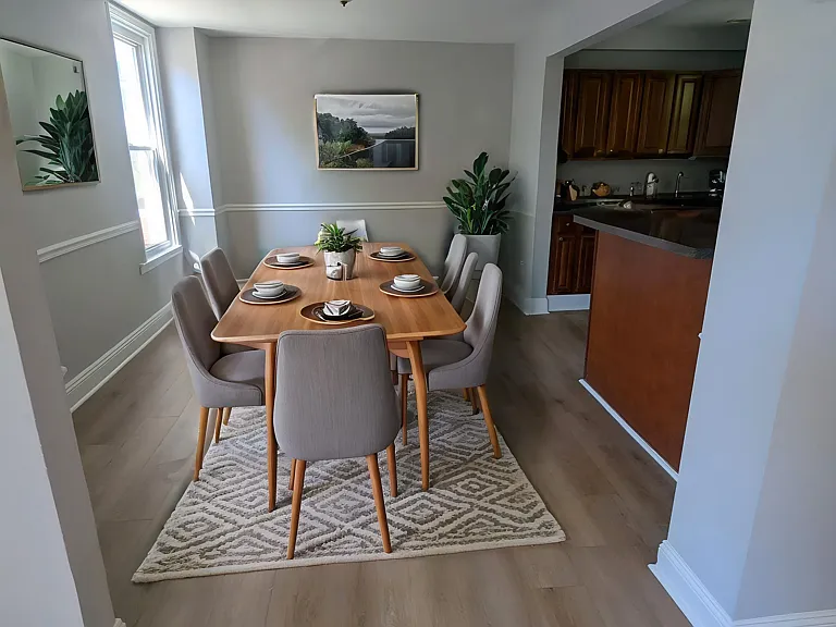 616 Montpelier St — Photo 2
