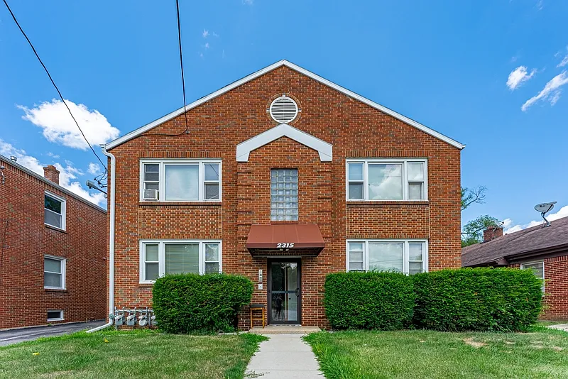 2315 Auburn St #1W