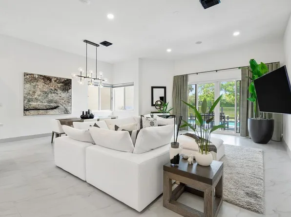 350 E Royal Palm Road, Boca Raton, FL 33432
