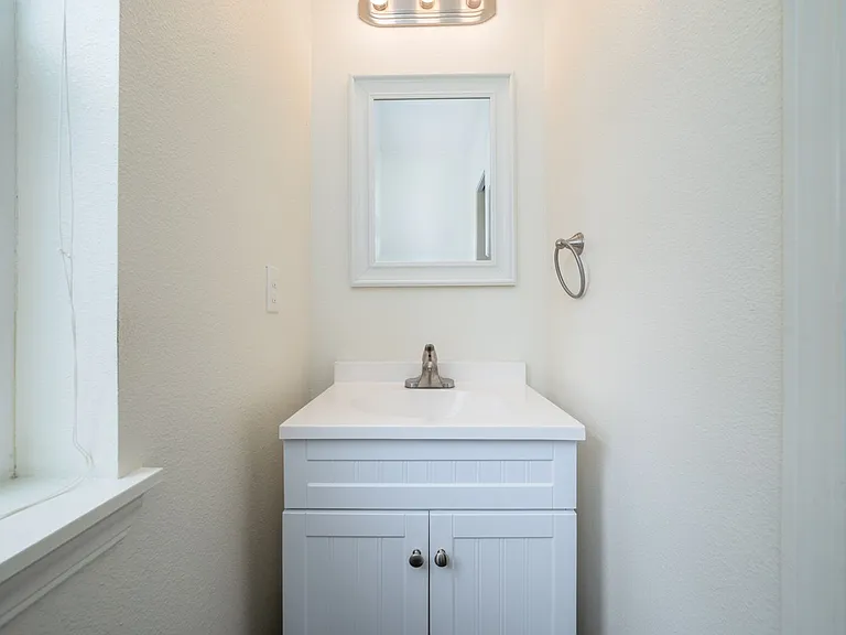 6006 SE 53rd Ave — Photo 15