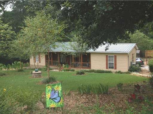3rd image of 80 Lamont Dr