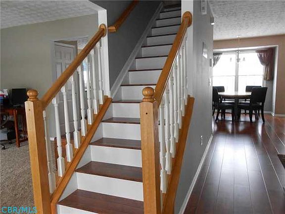 2nd image of 1180 Creekview Dr