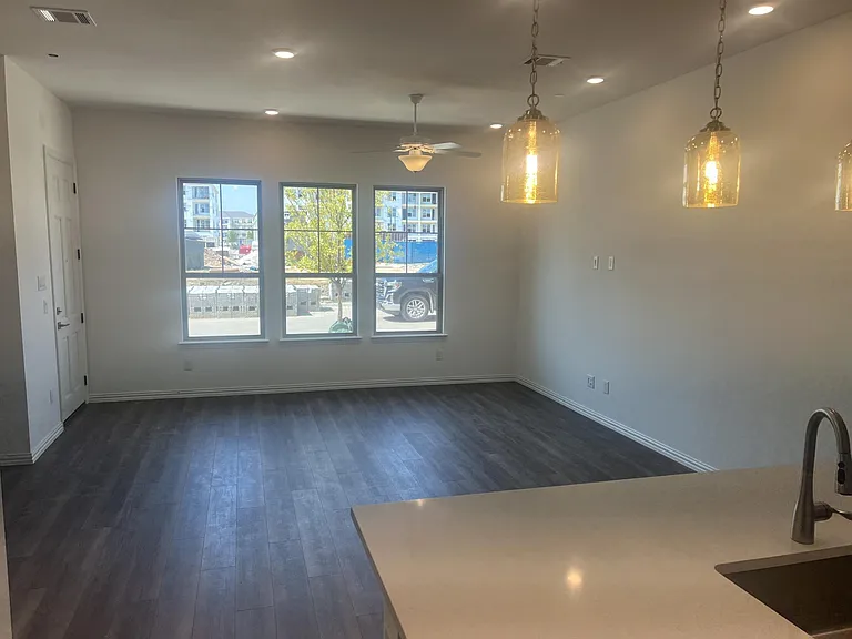 4512 Ward St — Photo 20