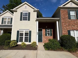 9128 Treyburn Dr, Charlotte, NC 28216